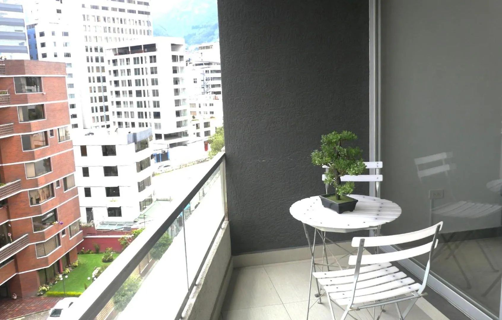 Apartment Luxury Suite With A Private Office Quito